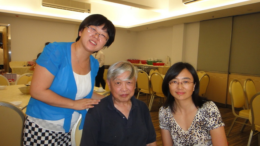 曲江一中语文教研组长金慧应邀赴香港中文大学参加第十
